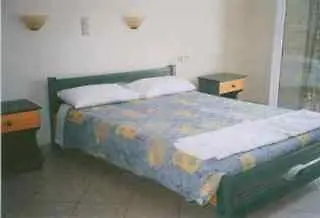 Iris Apartment *