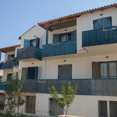 Iris Lefkada City